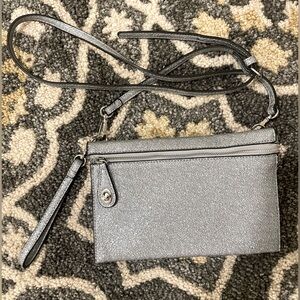 Sondra Roberts Squared Crossbody bag Silver